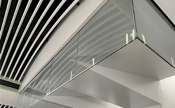 吉木萨尔玻璃挡烟垂壁