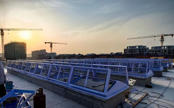 消防吉木萨尔排烟窗工作原理