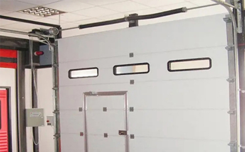 吉木萨尔工业提升门的安装方法